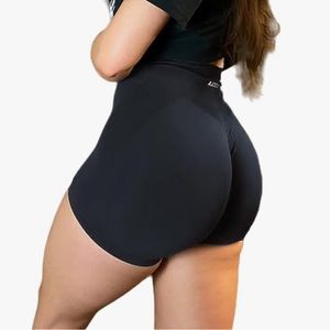 Aurola Black Seamless Scrunch Shorts Small